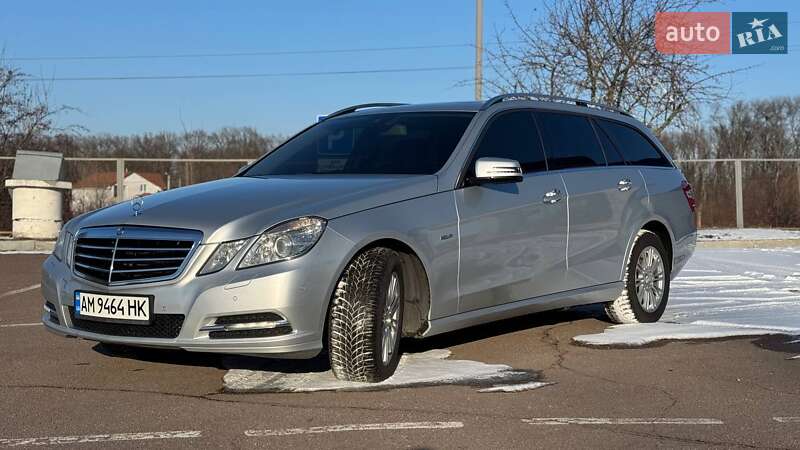 Универсал Mercedes-Benz E-Class 2012 в Житомире