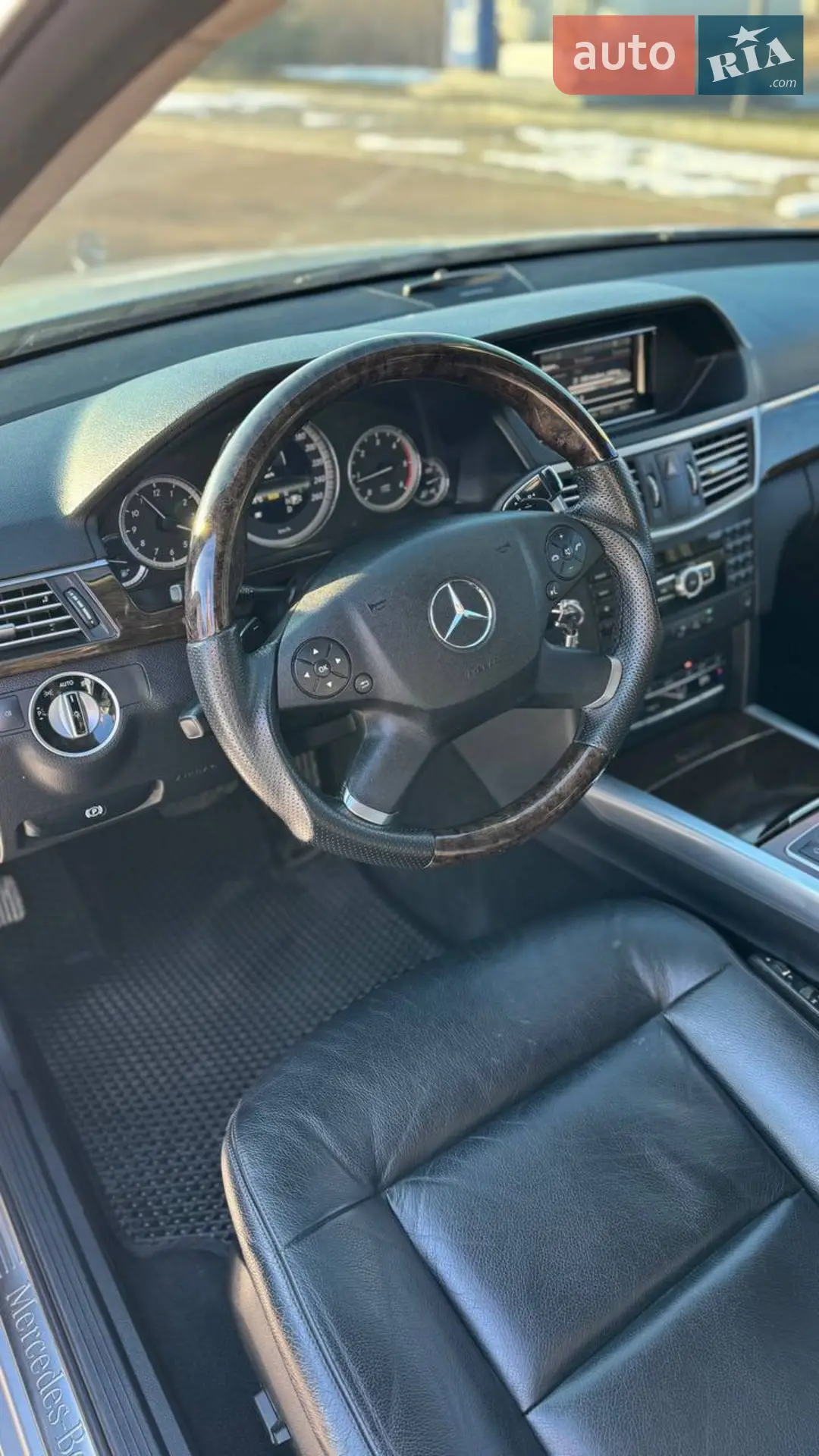 2012 Mercedes-Benz E-klasse - мініатюра 17
