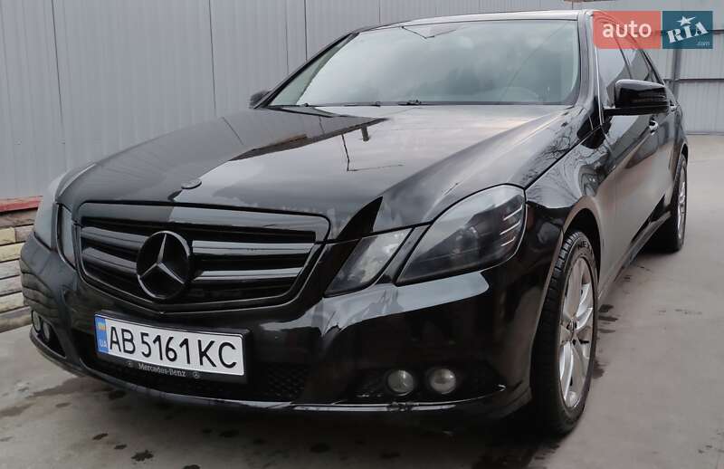 Седан Mercedes-Benz E-Class 2010 в Виннице