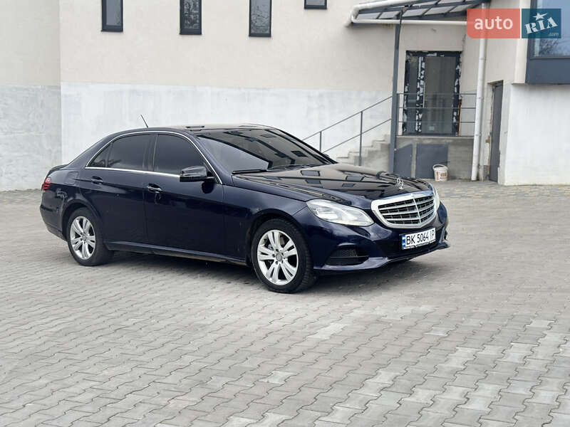 Седан Mercedes-Benz E-Class 2014 в Ровно