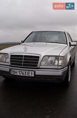 Седан Mercedes-Benz E-Class 1995 в Шпикові