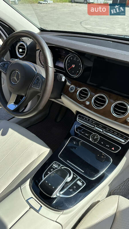 Универсал Mercedes-Benz E-Class 2018 в Нововолынске