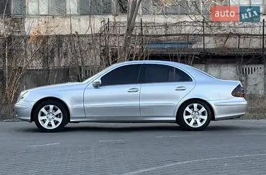 Mercedes-Benz E-Class 2002