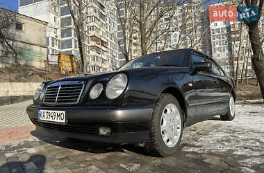 Седан Mercedes-Benz E-Class 1999 в Києві