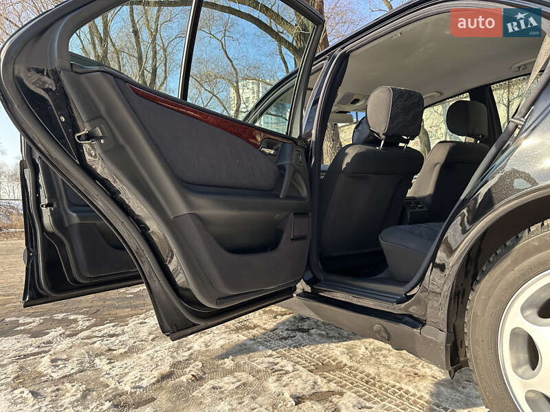 Седан Mercedes-Benz E-Class 1999 в Києві