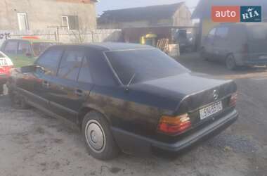 Седан Mercedes-Benz E-Class 1989 в 