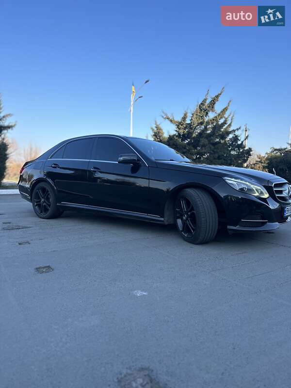 Седан Mercedes-Benz E-Class 2013 в Измаиле