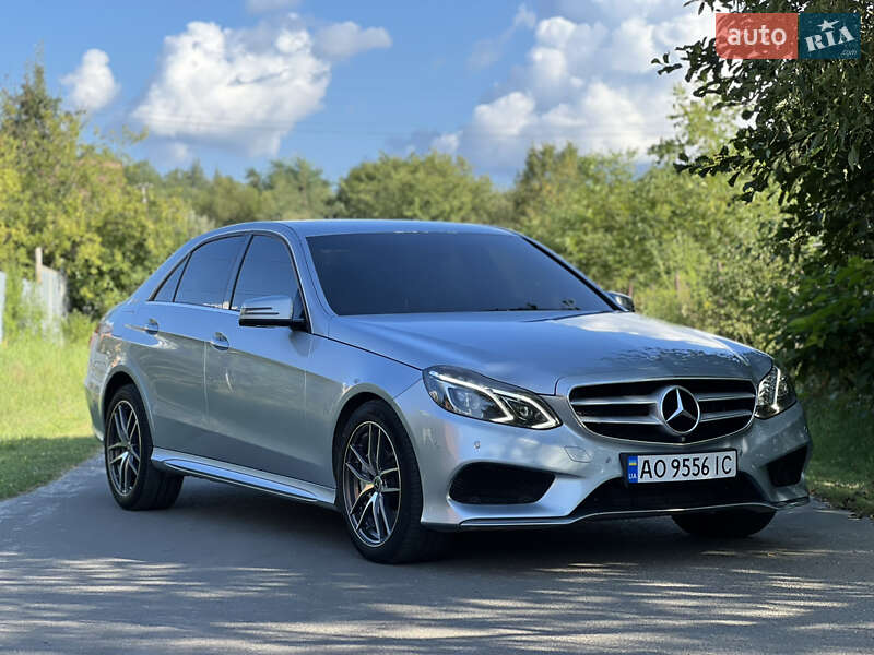 Седан Mercedes-Benz E-Class 2015 в Сваляве