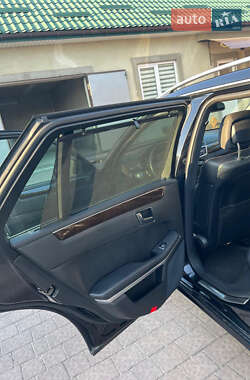 Универсал Mercedes-Benz E-Class 2012 в 