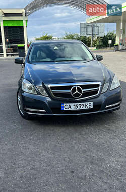 Седан Mercedes-Benz E-Class 2012 в 