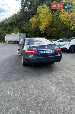 Седан Mercedes-Benz E-Class 2012 в 