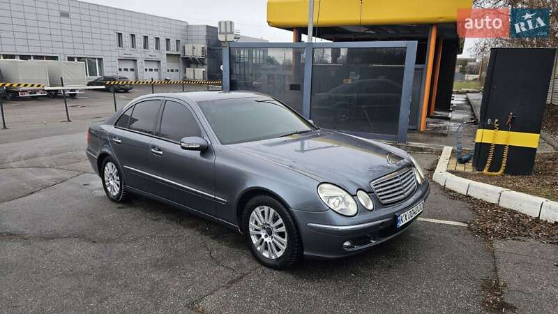 Седан Mercedes-Benz E-Class 2004 в Харькове