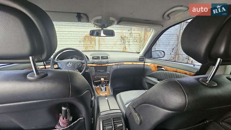 Седан Mercedes-Benz E-Class 2004 в Харькове
