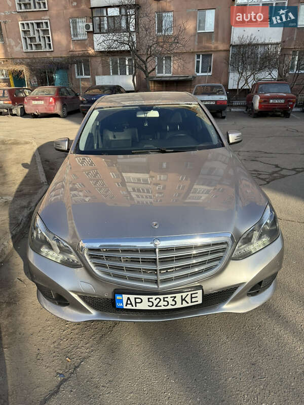Седан Mercedes-Benz E-Class 2013 в Запоріжжі