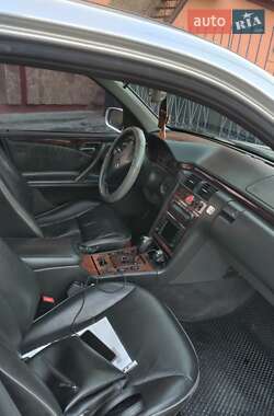 Седан Mercedes-Benz E-Class 2001 в 