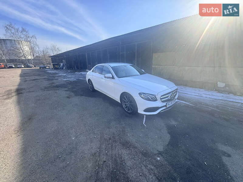 Mercedes-Benz E-Class 2016