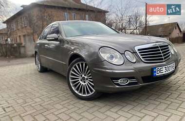 Седан Mercedes-Benz E-Class 2006 в Николаеве