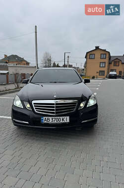 Седан Mercedes-Benz E-Class 2012 в Виннице