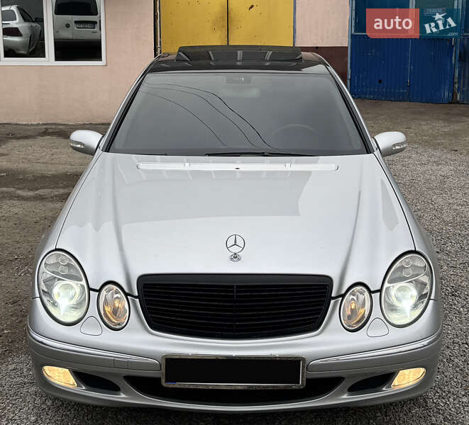 Седан Mercedes-Benz E-Class 2003 в Одесі