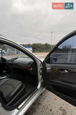 Универсал Mercedes-Benz E-Class 2004 в 