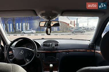 Седан Mercedes-Benz E-Class 2004 в 