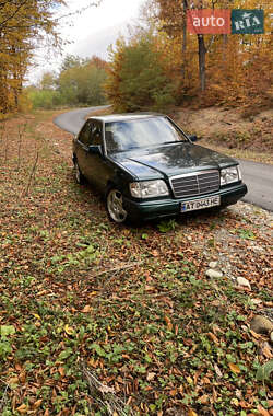 Седан Mercedes-Benz E-Class 1995 в Долині