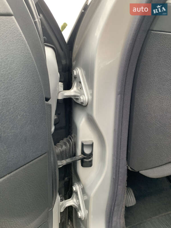 Універсал Mercedes-Benz E-Class 2003 в Луцьку