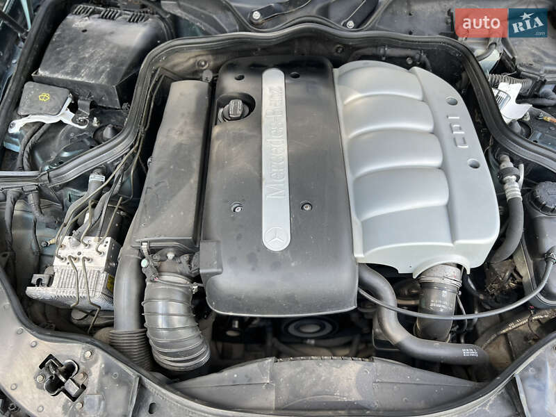 Седан Mercedes-Benz E-Class 2003 в Луцке