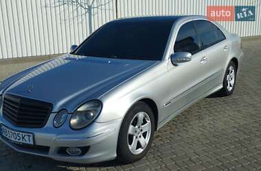 Седан Mercedes-Benz E-Class 2004 в Гайсине