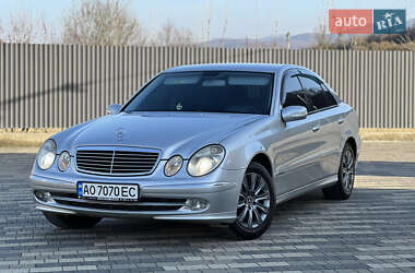 Седан Mercedes-Benz E-Class 2002 в Сваляве