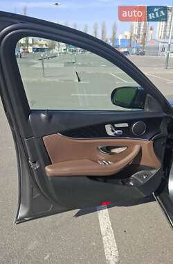 Седан Mercedes-Benz E-Class 2018 в 