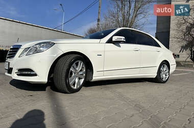 Mercedes-Benz E-Class 2011