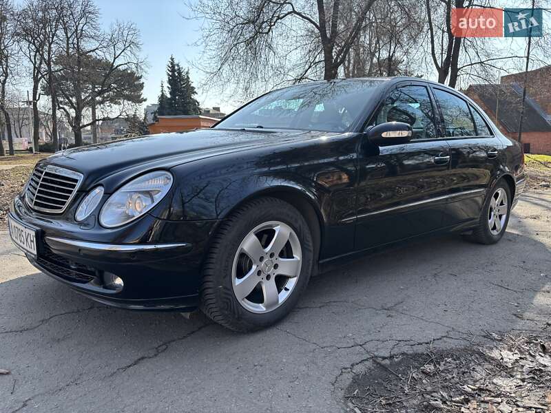 Седан Mercedes-Benz E-Class 2005 в Умани