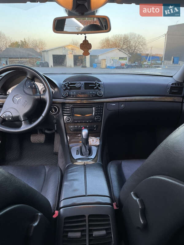 Седан Mercedes-Benz E-Class 2003 в Сокирянах
