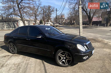 Седан Mercedes-Benz E-Class 2007 в 