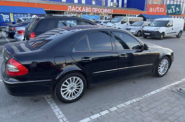 Седан Mercedes-Benz E-Class 2008 в Львове