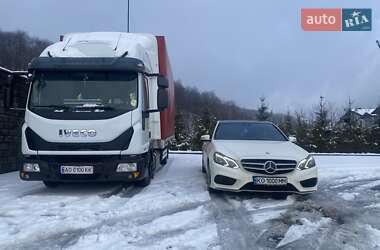 Седан Mercedes-Benz E-Class 2012 в  фото 8 Седан Mercedes-Benz E-Class 2012 в