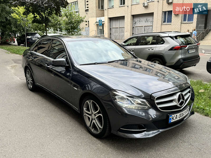 Седан Mercedes-Benz E-Class 2013 в Києві фото 13 Седан Mercedes-Benz E-Class 2013 в Києві