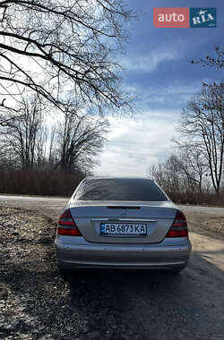 Седан Mercedes-Benz E-Class 2003 в Жмеринці