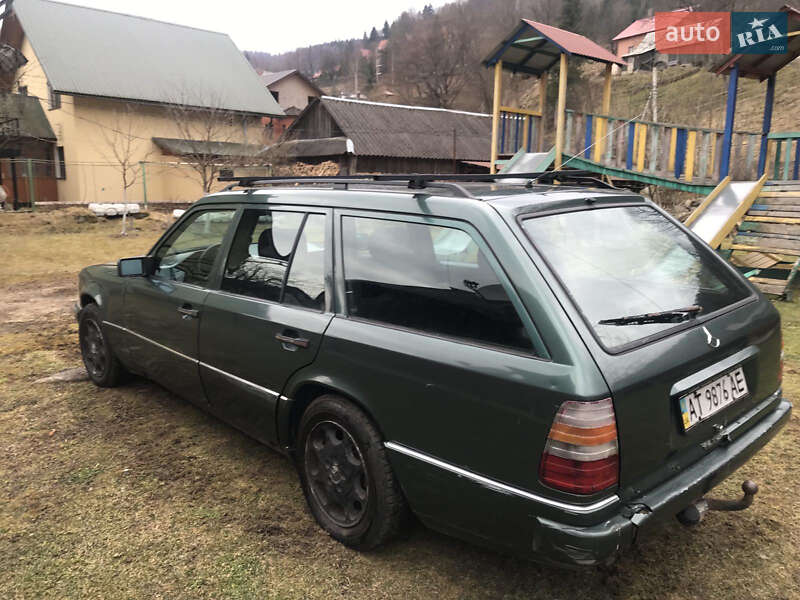 Универсал Mercedes-Benz E-Class 1994 в Яремче