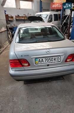 Седан Mercedes-Benz E-Class 1999 в 