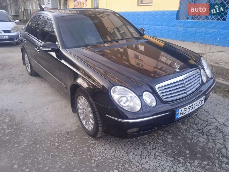 Mercedes-Benz E-Class 2004