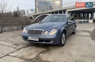 Седан Mercedes-Benz E-Class 2002 в Киеве