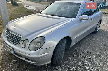 Седан Mercedes-Benz E-Class 2004 в Тячеві