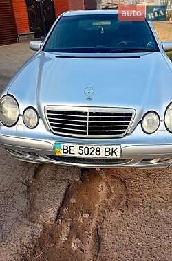 Седан Mercedes-Benz E-Class 2001 в Николаеве