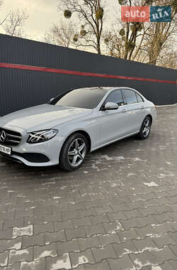 Седан Mercedes-Benz E-Class 2018 в 