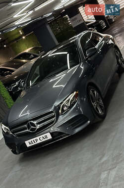 Седан Mercedes-Benz E-Class 2017 в 
