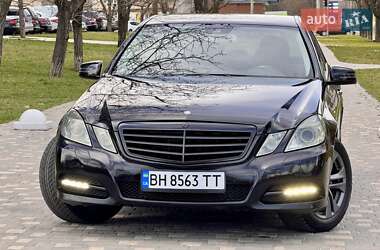 Седан Mercedes-Benz E-Class 2012 в 