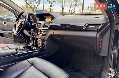 Седан Mercedes-Benz E-Class 2012 в 