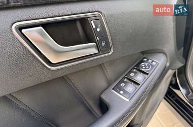 Седан Mercedes-Benz E-Class 2012 в 